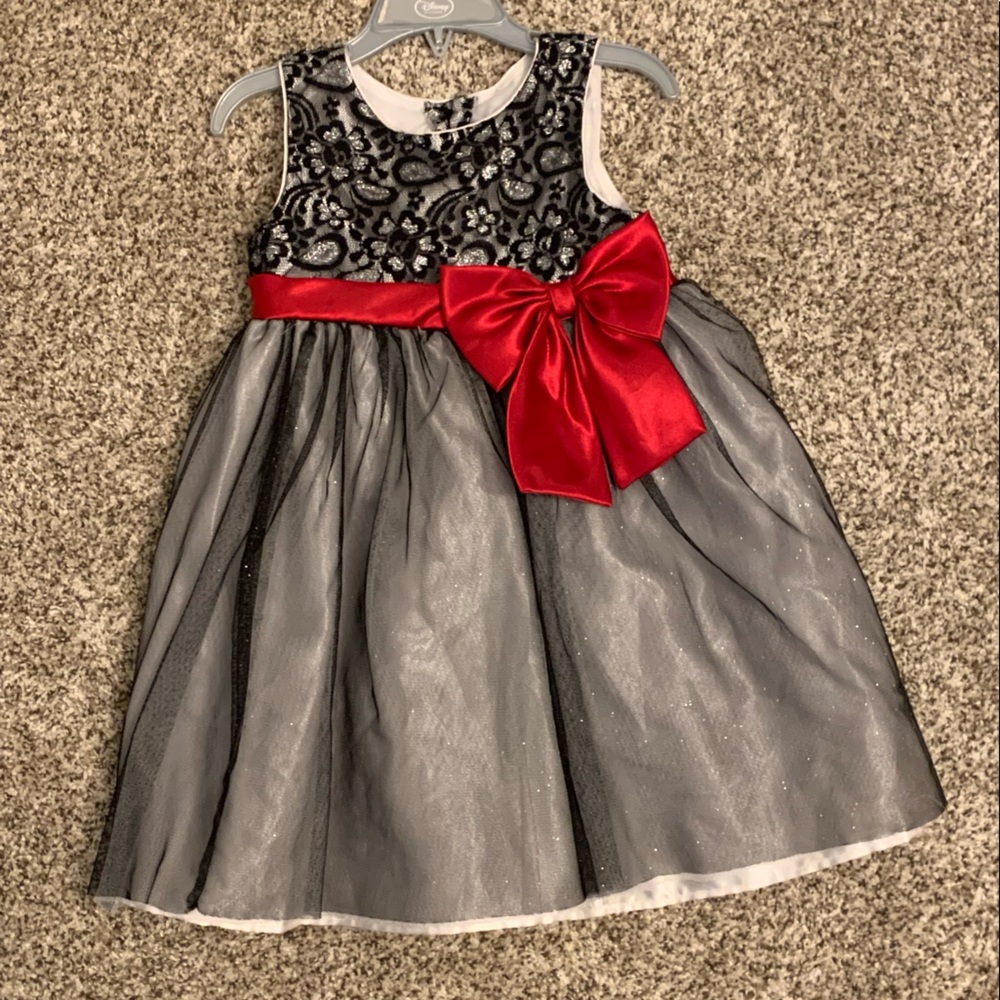 Girls holiday dress by Youngland size 4